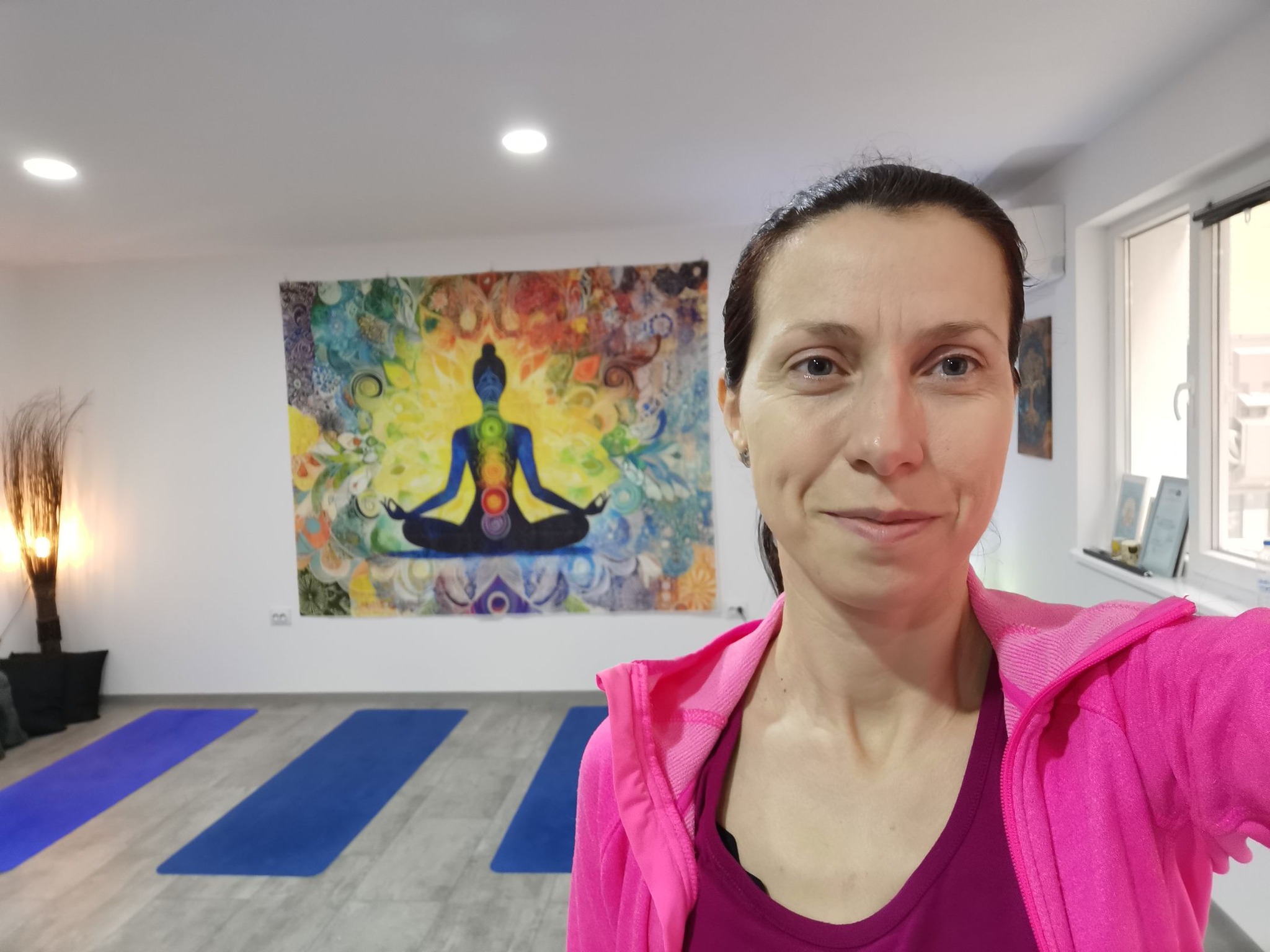 Мая Райчева в йога залата в Шумен